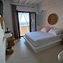Elli Tropical Suites