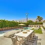 ~ 4 Mi to Dtwn: Dog-friendly Palm Springs Oasis!