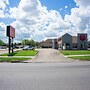Regency Inn & Suites By OYO Bay City TX