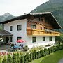 Spacious Holiday Home With Garden