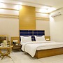 Hotel Apex Inn