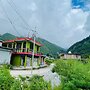 JIYAHA WATERFALL AND SNOW VIEW HOMESTAY