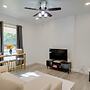 Walk to Churchill Downs: Central Louisville Home!