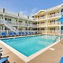 Walk to Beach: Poolside Condo in Wildwood Crest!