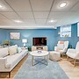 Centrally Located Swedish Design Andersonville 2bd by AllSet Turnover