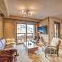 Luxurious 4-room Apartment With Swimming Pool, Gym, spa and Parking