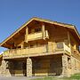 Chalet With Fireplace in Alpe D'huez