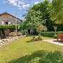 Romantic Cottage With Shared Swimming Pool
