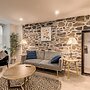 Elegant 1 Bedroom Suite