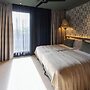 WOOD HOTEL & SPA