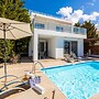 Villa Coral Bay 4 in Peyia