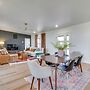 Lake-view Retreat w/ Grill in Eagle Rock!
