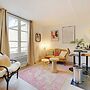 Charming Duplex in Marais for 2 People