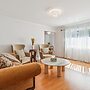 Spacious Mountain View Duplex In Prime Location 3 Bedroom Duplex