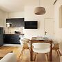 Amazing Apartment 2br/6p - Nation/voltaire