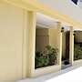 Dhiffushi Tourist Hotel
