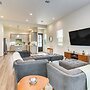 5 Mi to Downtown - Chic Home w/ Patio in Houston!
