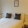 Room in Guest Room - Large Comfortable Room in Coventry