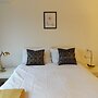 Room in Guest Room - Spacious Double Room in Coventry