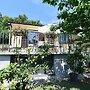 Charming Holiday Home With Terrace and Garden - One Bedroom Holiday Ho