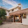 LaFamilia Casa and Suites