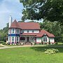 Apple Crest Inn
