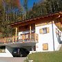 Quiet Chalet With Sauna in Konigsleiten