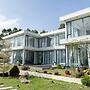TKH Resort