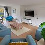 Oceanside Sleeps 6 Walk to Beach & Stylish