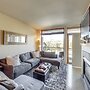 Walk to the Lake: Chelan Condo w/ Mtn Views!