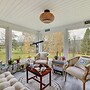 1 Mi to Historic District: Mtn-view Franklin Home