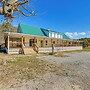 Bonnieville Farmhouse on 69 Acres w/ Porch!