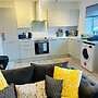 Chic Newly Built Apartment - Nottingham