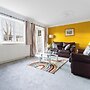 4-bed Home in Purley Near Gatwick Airport London