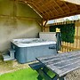 Forest View House Hot Tub Sleeps 2
