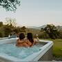 Serene Family Retreat With Hottub by Casa Oso