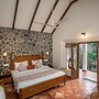 HOTEL TREETOP
