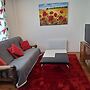Motel Style Unit in the Heart of Collingwood