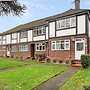 Lovely 2 Bedrooms Flat in South Sutton