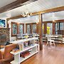 Phoenicia Lodge