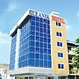 HOTEL OCEANIK