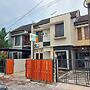 Homestay Syariah Dekat Monjali dan JCM by Simply Homy