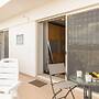 Modern and Comfortable Apart Savoy Garden