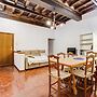 Spanish Steps Spacious Apartment
