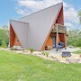 Fire Pit, Grill & On-site Pond: Kenton Cabin