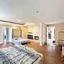 LUXURY BAY SHORE HOME