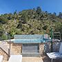 Unique Villa With Outdoor hot tub