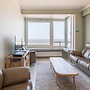 Apartment With Marina View
