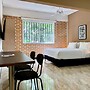 w Cozy Loft w Majestic Deco in Cali