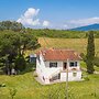 Relaxing Home Among the Tuscan Vineyards